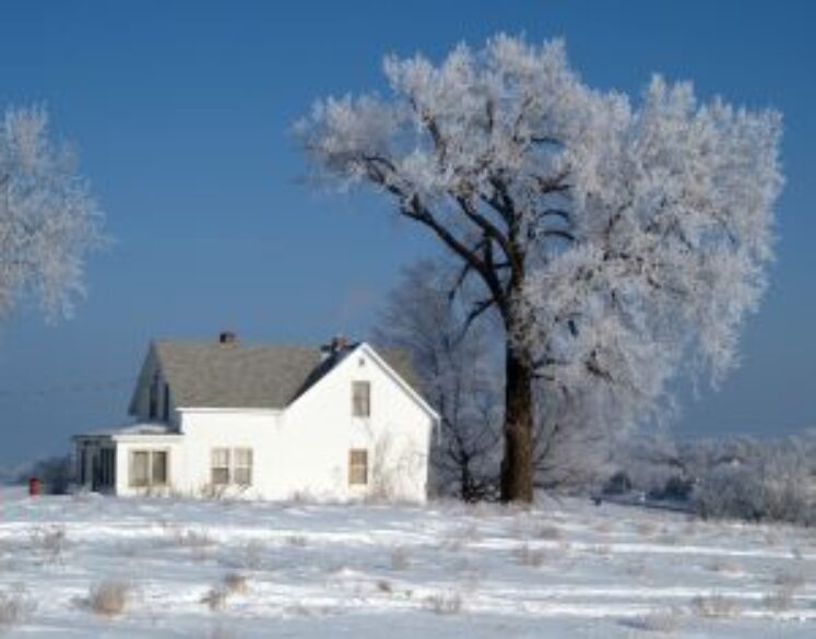 Residential Painting Services in Wakefield, RI: Ensuring Your Home is Winter-Ready